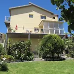 Casa Da Fonte Dos Castanheiros Apartament Estreito Da Calheta