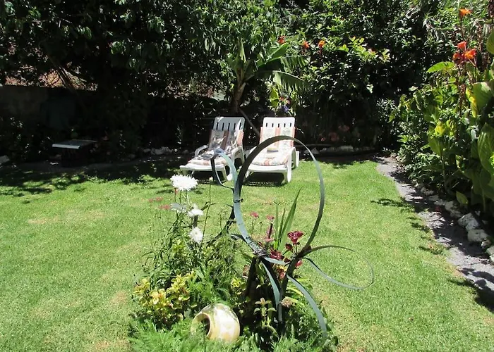 Casa Da Fonte Dos Castanheiros Estreito Da Calheta