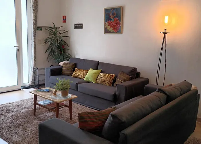 Casa Da Fonte Dos Castanheiros * Estreito Da Calheta